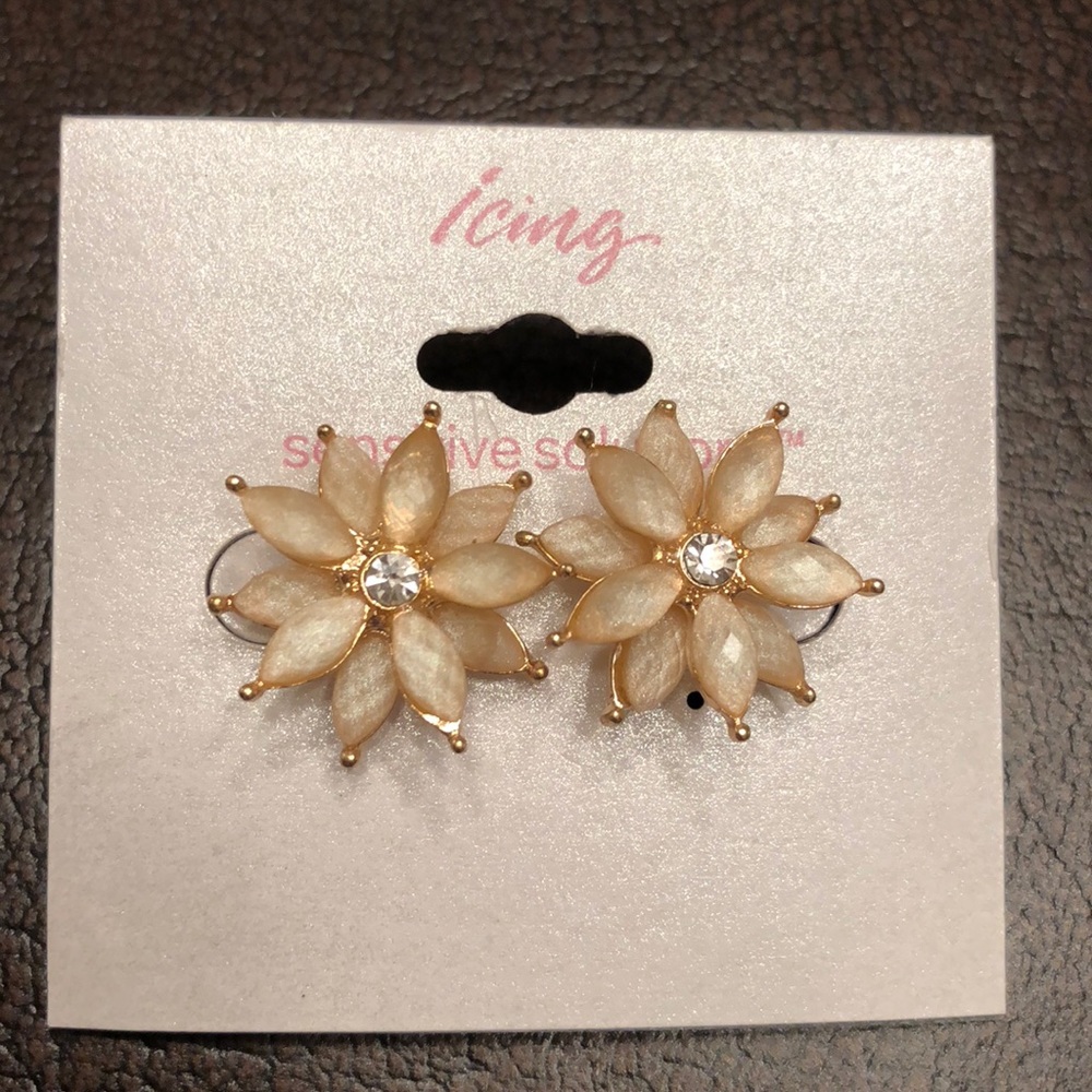 Flower Stud Earrings